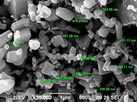  Zinc Oxide Nanopowder: ¡El material semiconductor estrella para aplicaciones de alta tecnología!